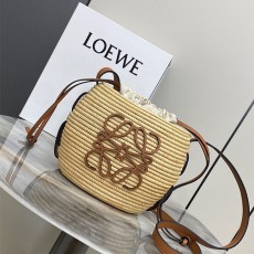 로에베 LOEWE 에너그램 숄더백 LW0155