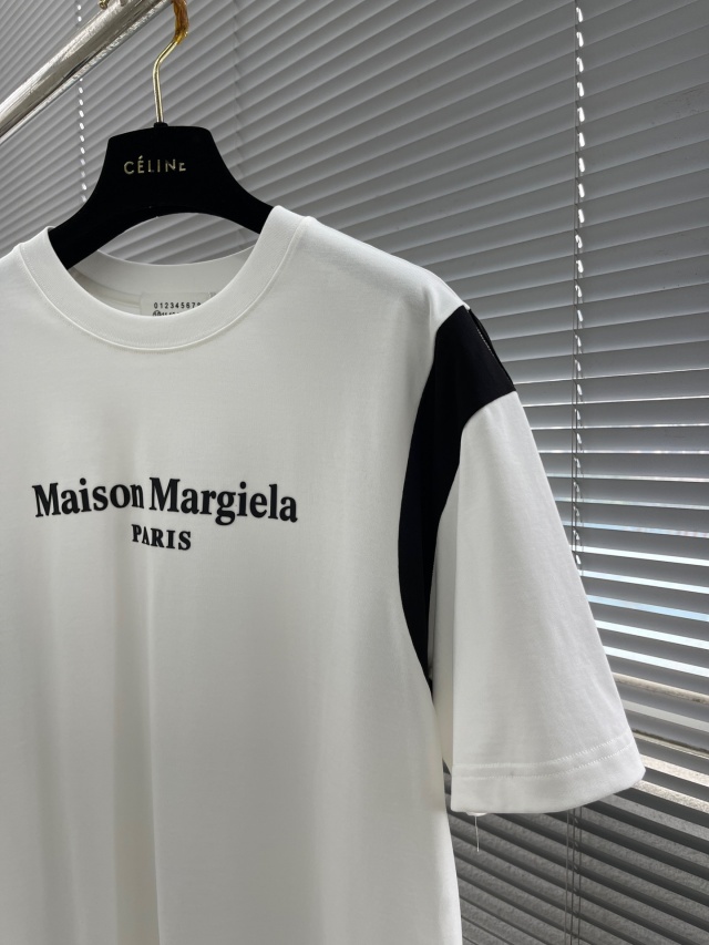 메종 마르지엘라 Maison Margiela 남성 라운드 반팔 MG122