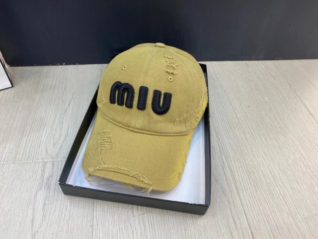 미우미우 MIUMIU 남여공용 볼캡모자 MU026