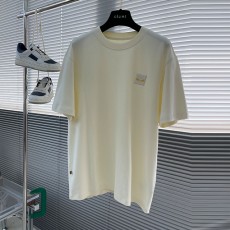 펜디 FENDI 남성 라운드 반팔 F182