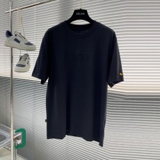 펜디 FENDI 남성 라운드 반팔 F193