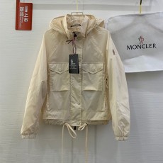 몽클레어 Moncler 여성 바람막이 자켓 M03685