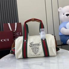 구찌 GUCCI 남자 스몰 프린트 캔버스 더플백 816865 GU1388