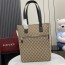 구찌 GUCCI GG 남성 캔버스 미디움 토트백 834796 GU1418