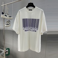 발렌시아가 Balenciaga 남성 라운드 반팔 BG1817