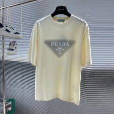 프라다 PRADA 남성 라운드 반팔 PD13019