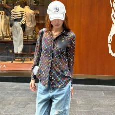 루이비통 LV 여성 라운드 반팔 LV8476