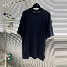 루이비통 LV 남성 라운드 반팔 LV8485