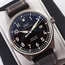 아이더블유씨 IWC 마크18 파일럿 IC004