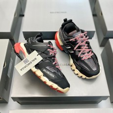 발렌시아가 Balenciaga 남여공용 트랙슈즈 BG0496