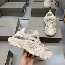 발렌시아가 Balenciaga 남여공용 트랙슈즈 BG0558