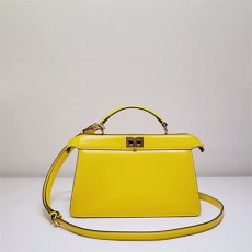 펜디 FENDI 아이코닉 피카부 백 FD0660