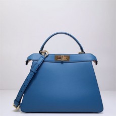 펜디 FENDI 아이코닉 피카부 백 FD0665