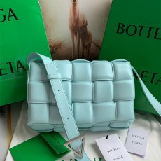 보테가 BOTTEGA VENETA  패딩 카세트백 BO0626