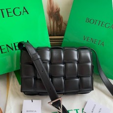 보테가 BOTTEGA VENETA  패딩 카세트백 BO0627