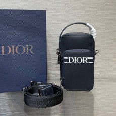 디올 DIOR 21SS 남여공용 파우치 DR674