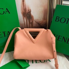 보테가 BOTTEGA VENETA 트라이앵글 숄더백 658476 BO0657