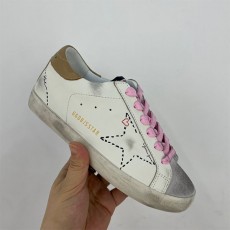 골든구스 GOLDEN GOOSE 남여공용 슈퍼스타 스니커즈 GD0528