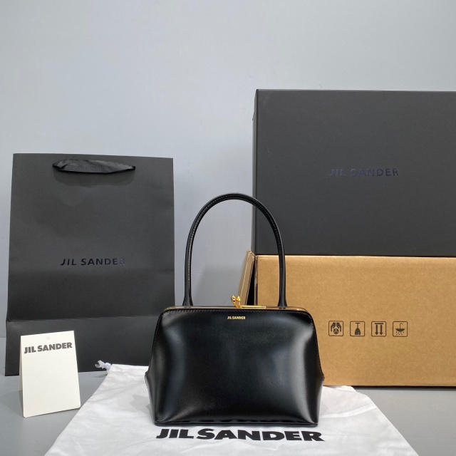 질샌더 JIL SANDER  고지백  JS0009