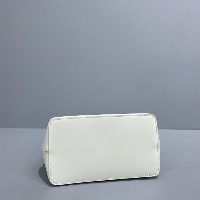 질샌더 JIL SANDER  고지백  JS0008