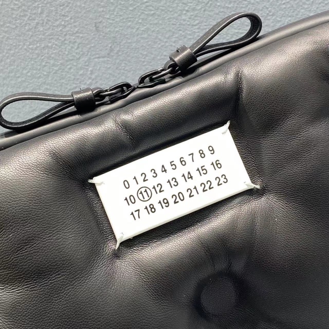 메종마르지엘라 MAISON MARGIELA  글램슬램 크로스백  MM0004