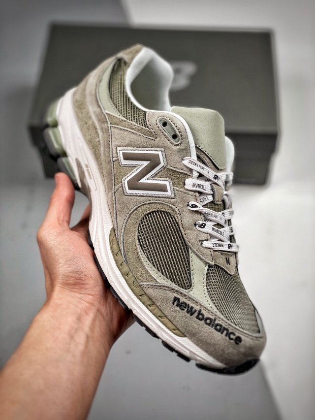 뉴발란스 New Balance 2002R NB0007