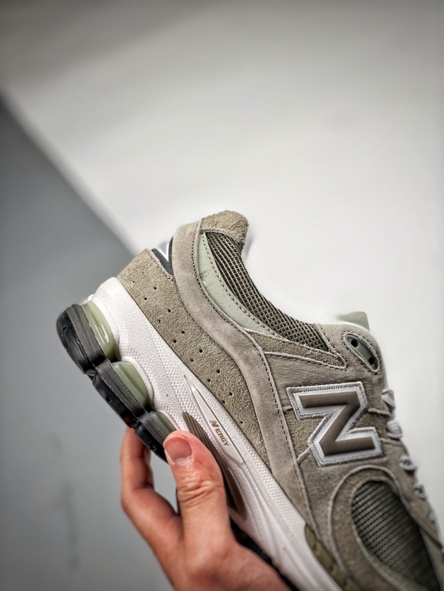 뉴발란스 New Balance 2002R NB0007