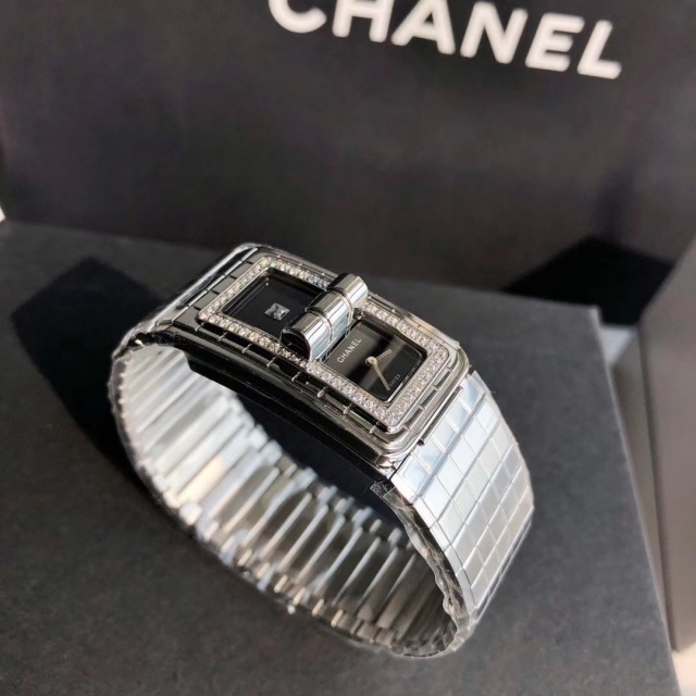 샤넬 CHANEL 코드 코코 CN053