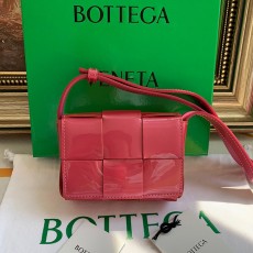 보테가 BOTTEGA VENETA 베네타 미니 카세트백 666688 BO0809