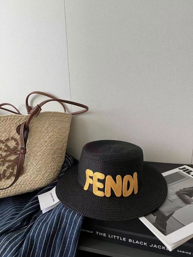 펜디 FENDI 여성 햇모자 F0097