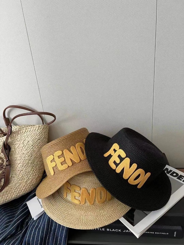 펜디 FENDI 여성 햇모자 F0097