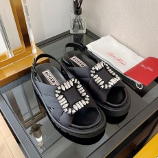 로저비비에 ROGER VIVIER 여성 샌들  RV140