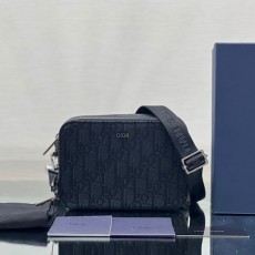 디올 DIOR 남성 메신저백 DR902