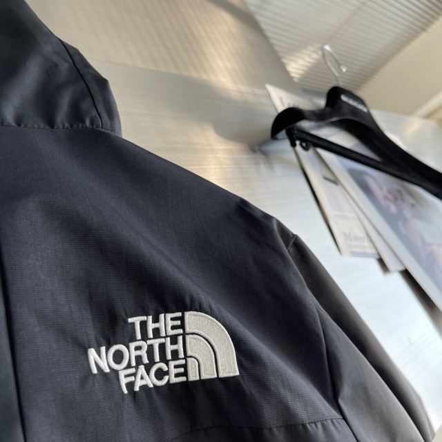 노스페이스 THE NORTH FACE 남여공용 집업 자켓 TNF005