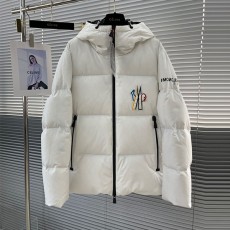 몽클레어 Moncler 남성 패딩 M02618