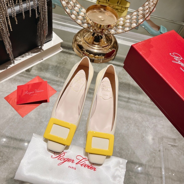 로저비비에 ROGER VIVIER 여성 펌프스 RV163