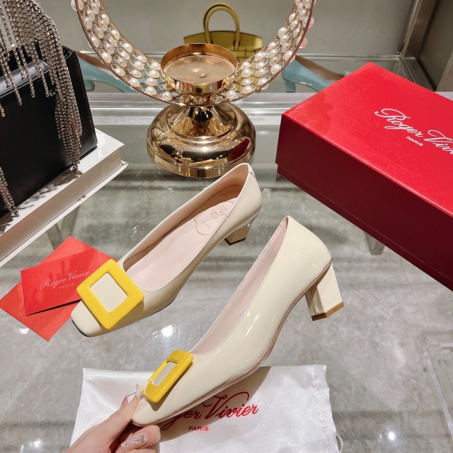 로저비비에 ROGER VIVIER 여성 펌프스 RV163