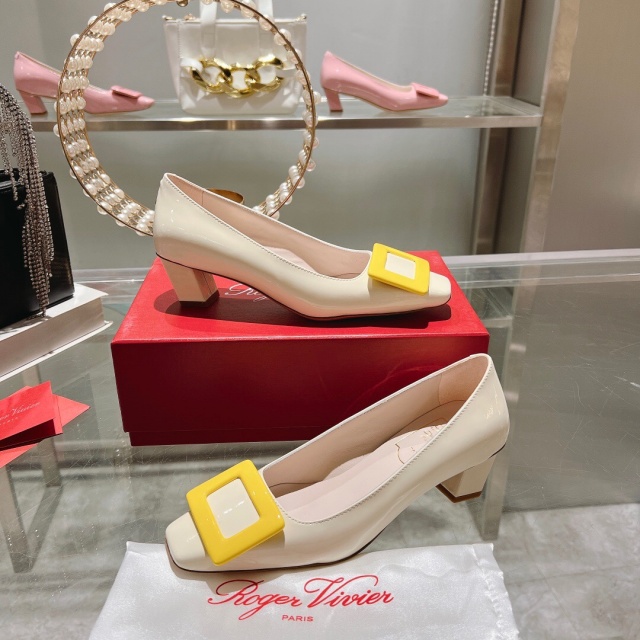 로저비비에 ROGER VIVIER 여성 펌프스 RV163