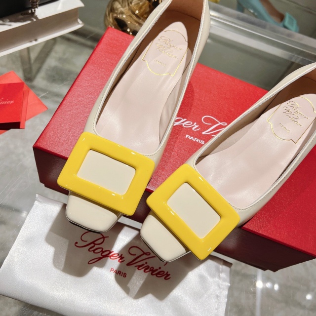 로저비비에 ROGER VIVIER 여성 펌프스 RV163