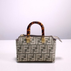 펜디 FENDI 바이 더 웨이 보스턴백 FD08454