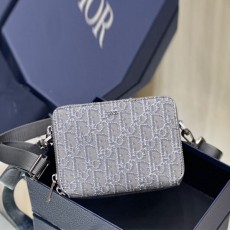 디올 DIOR 오블리크 스트랩 파우치 2ESBC119  DR937