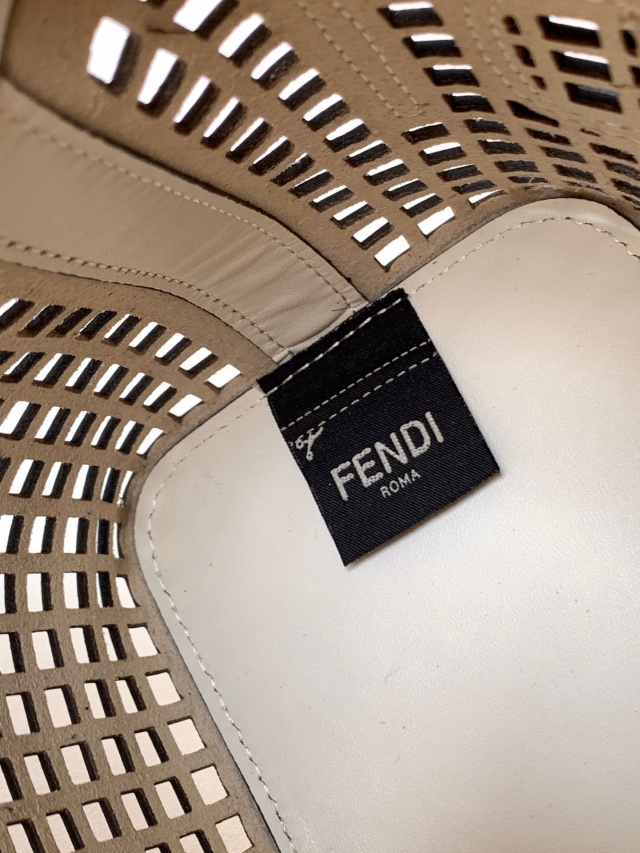 펜디 FENDI 몬트레조 버킷백 FD08476